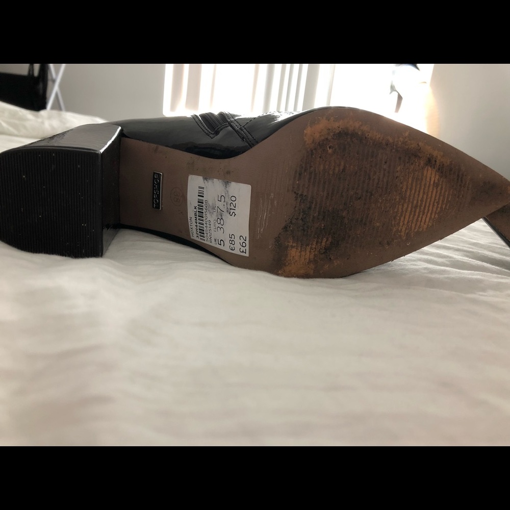 Black 7.5 BOOTS - Picture 5 of 8